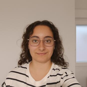 Canguro en Zaragoza: Ainhoa