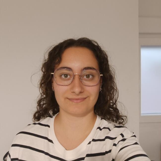 Babysitter in Zaragoza: Ainhoa