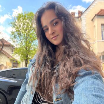 Babysitter Cluj-Napoca: Florina-codruta