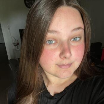 Babysitter in Nantes: Emilie