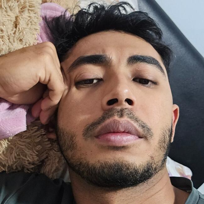 新加坡的临时保姆工作: Min