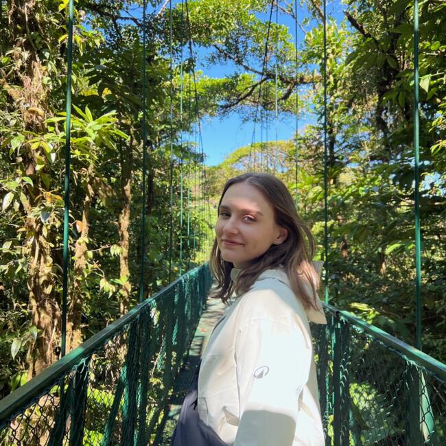 Baby-sitter in Cham: Elina