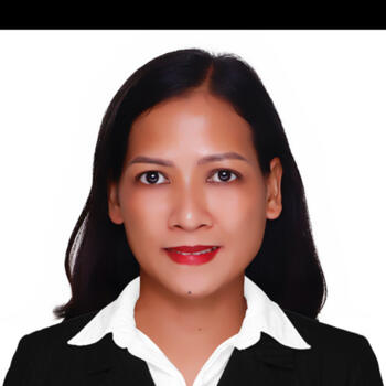 جليسة أطفال دبي: Mary Joy