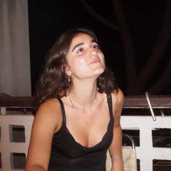 Babysitter Florence: Asia