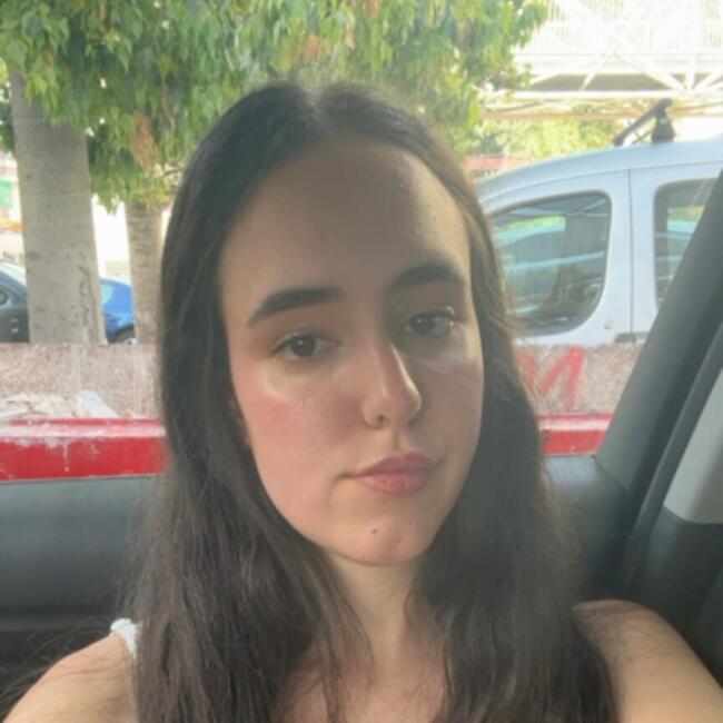 Babysitter in Torrevieja: Laura