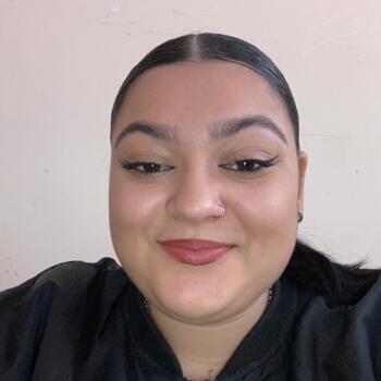 Nanny in Ágioi Anárgyroi: Πηγή Βασιλική