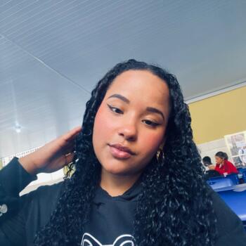 Babysitter in Niterói: Camily