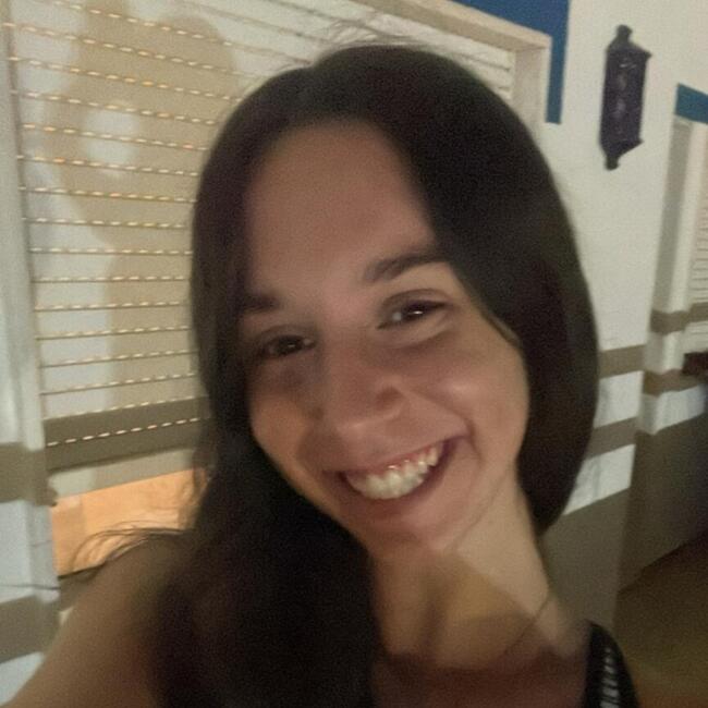 Babysitter in Vila Nova de Gaia: Maria