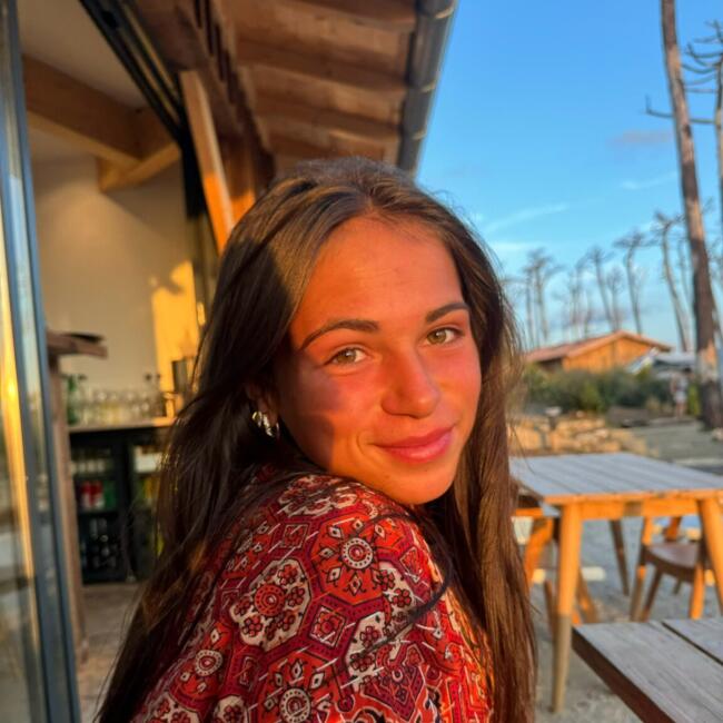 Babysitter in Toulouse: Celina