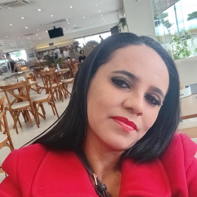 Babá em São José dos Campos: Marta