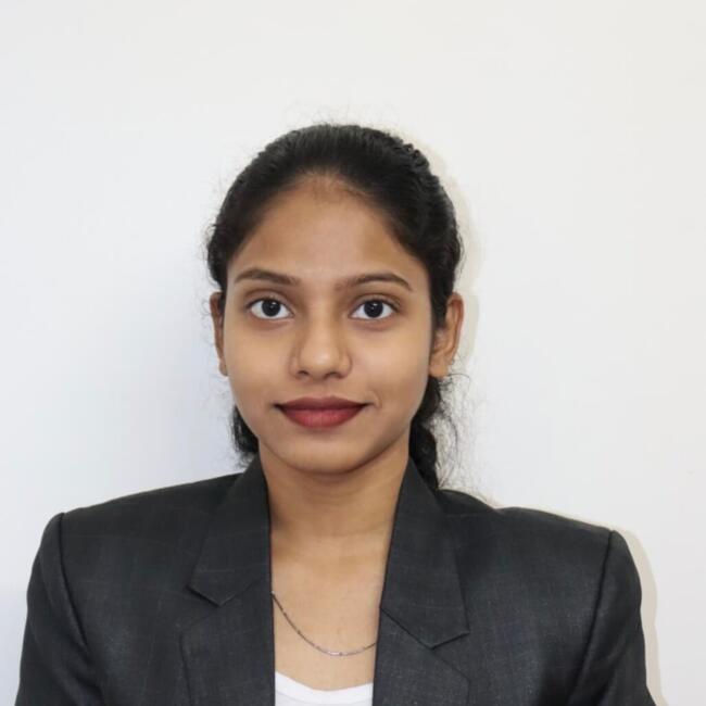 Thāne में आया: Komal