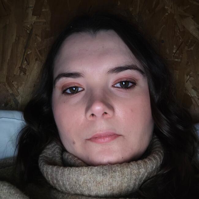 Babysitter in Saint-Riquier-ès-Plains: Elodie