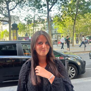 Baby-sitter Bouc-Bel-Air: Lisa