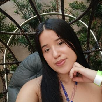 Babysitter Foz do Iguaçu: Gislaine