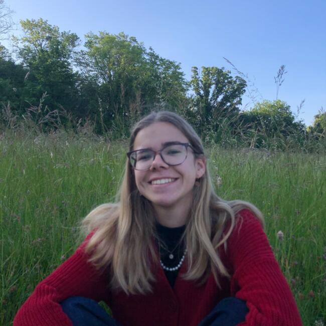 Babysitter in Le Mans: Maëline