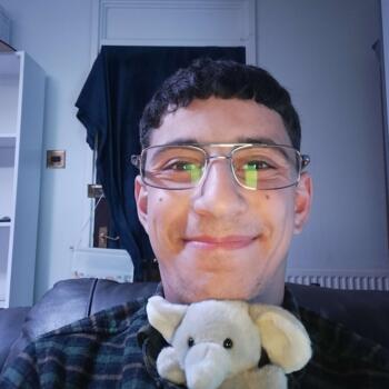 Babysitter Borehamwood: Daniel