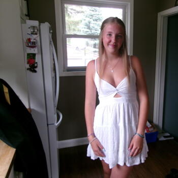 Babysitter in Burlington: Sarah