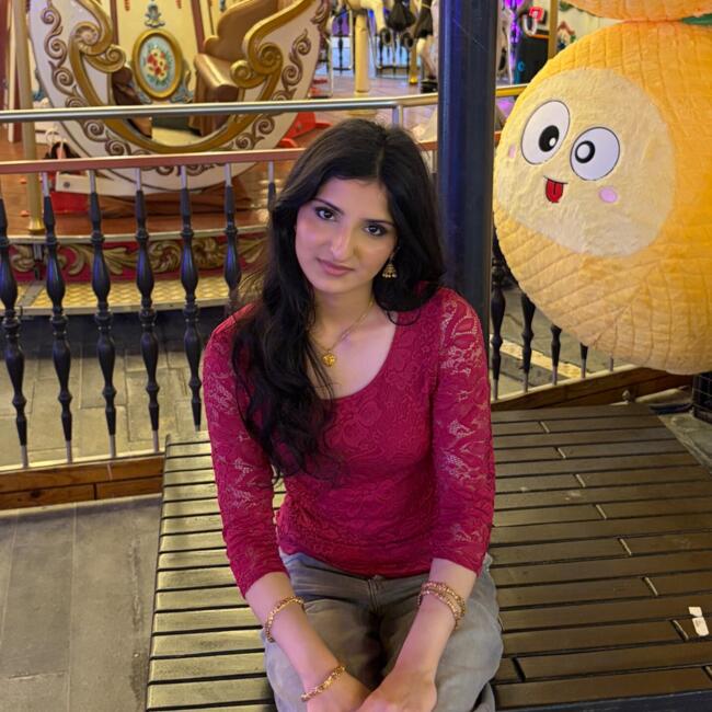 Babysitter in Dubai: Noor