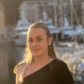 Baby-sitter in Nice: Lyna