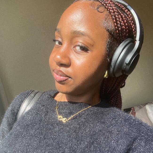 Baby-sitter in Kingston: Ludmila Keziah