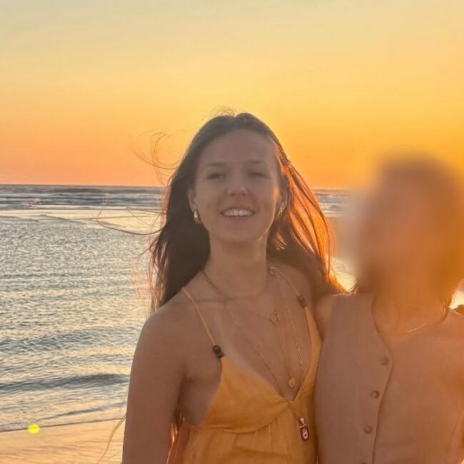 Babysitter in Toulouse: Alix