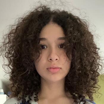 Babysitter in Bordeaux: Shayma