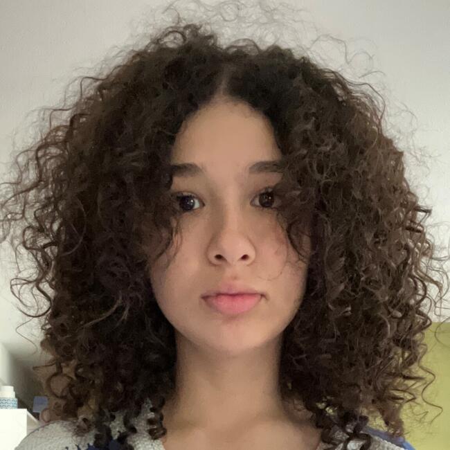 Babysitter in Bordeaux: Shayma