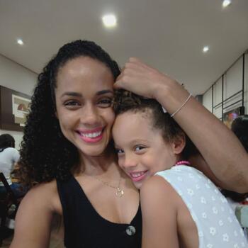 Família Balneário Camboriú: Angela