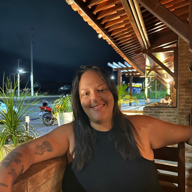 Babysitter in Limoeiro: Adryelle