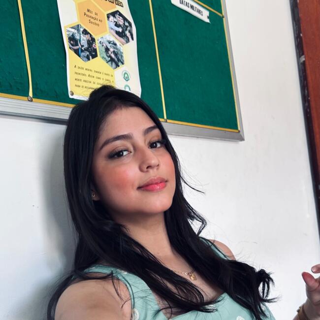 Babá em Manaus: Ana Carolina