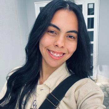 Babá em Curitiba: Rayane Reis