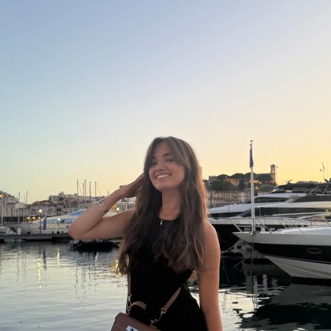 Babysitter in Mandelieu-la-Napoule: Cylia