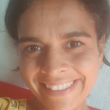 Babysitter Campina Grande: Diana