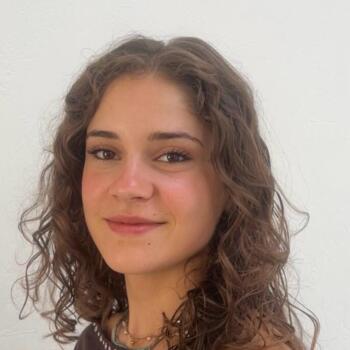 Babysitter in Saint-Marcel-lès-Valence: Noemie