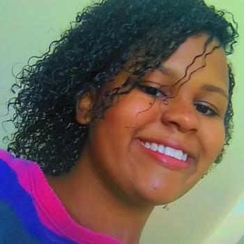 Babá Juiz de Fora: Bruna