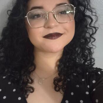 Babysitter in Coachella: Veronica