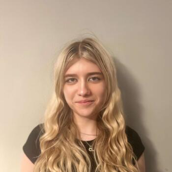 位於伯明翰 的臨時保母: Lily