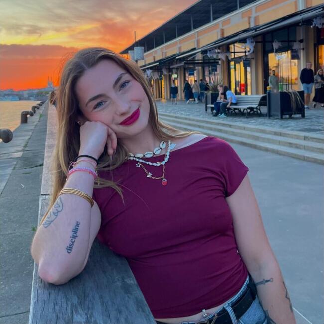 Babysitter in Besançon: Valentine