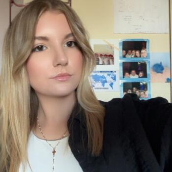 Baby-sitter Montceau-les-Mines: Chloe