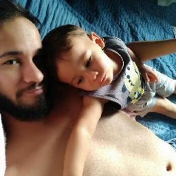 Emprego de babá em Itajaí: emprego de babá Guilherme