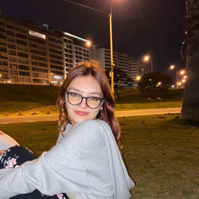Babysitter στην περιοχή Μοντεβιδέο: Nati