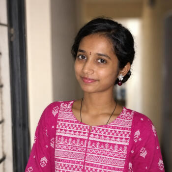 बेबीसिटर पुणे: Shruti