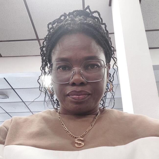 Babysitter in Évreux: Nono