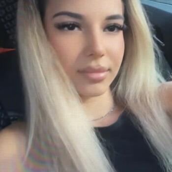 Babysitter in Bucharest: Cristina