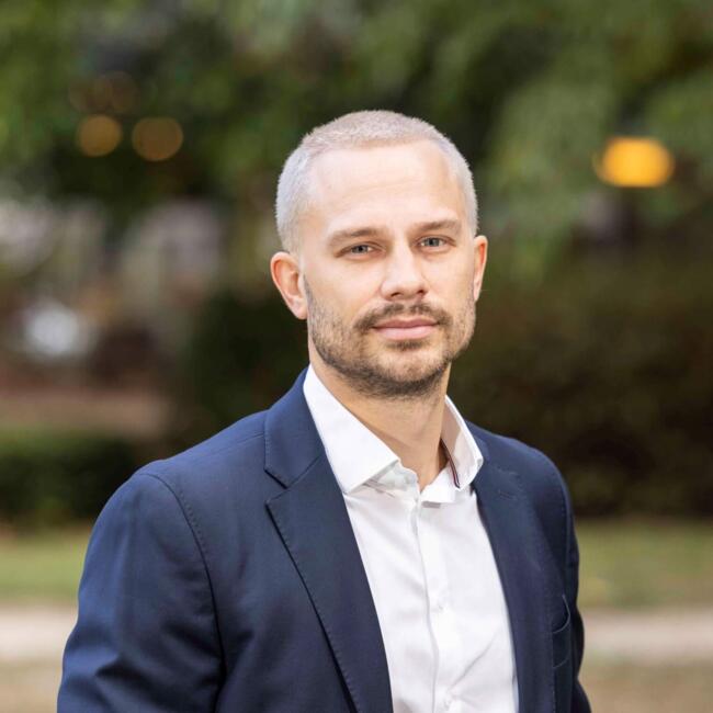 Babysitting job in Barcelona: Alex