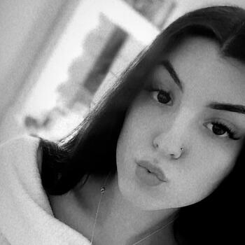 Babysitter in Zgornje Škofije: Aleksandra