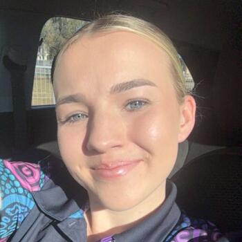 Babysitter in Townsville: Ava
