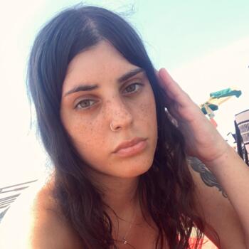 Babysitter a Terni: Giulia
