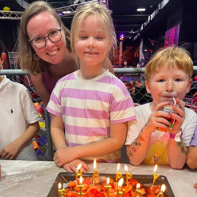 香港島的臨時保母工作: Franziska