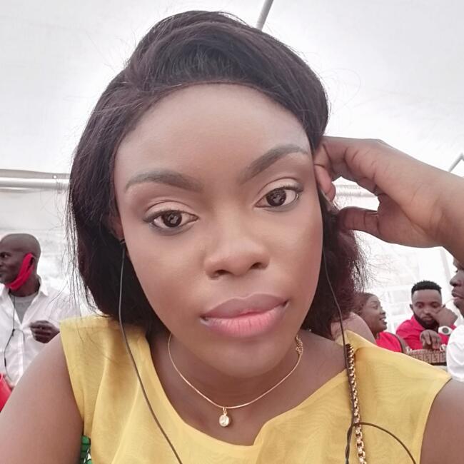 Babysitter in Carquefou: Paule